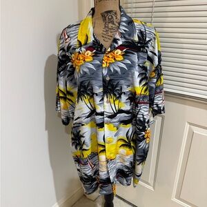Verse Hawaiian print / Caribbean button down shirt size XL